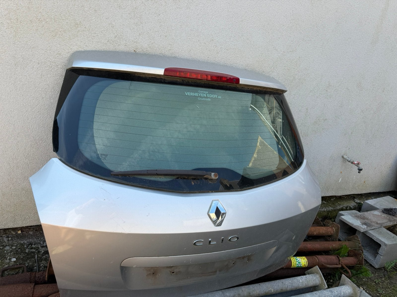 Hayon de coffre clio 3 break gris, Enlèvement