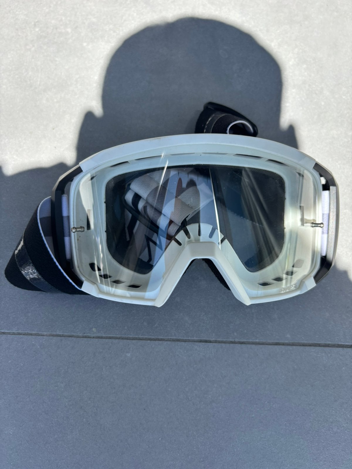 Lunettes neuves jamais portées T: 0475/87.45.13, Motos, Enlèvement ou Envoi
