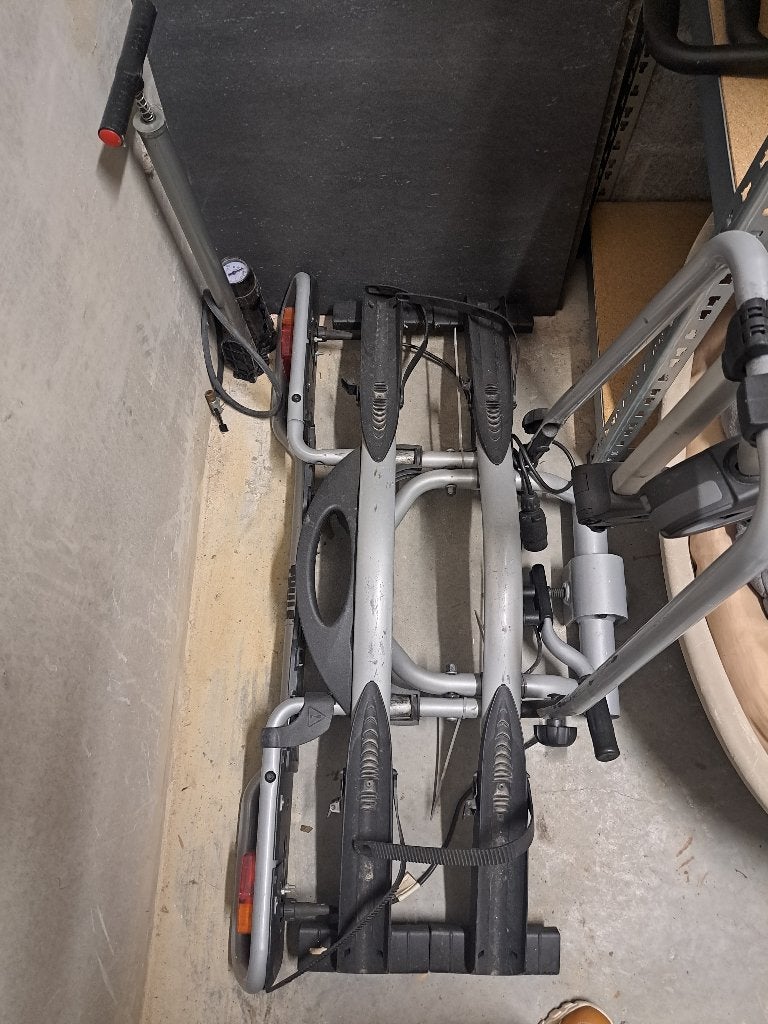 fietsendrager, Ophalen, 2 fietsen, Zo goed als nieuw, Trekhaakdrager
