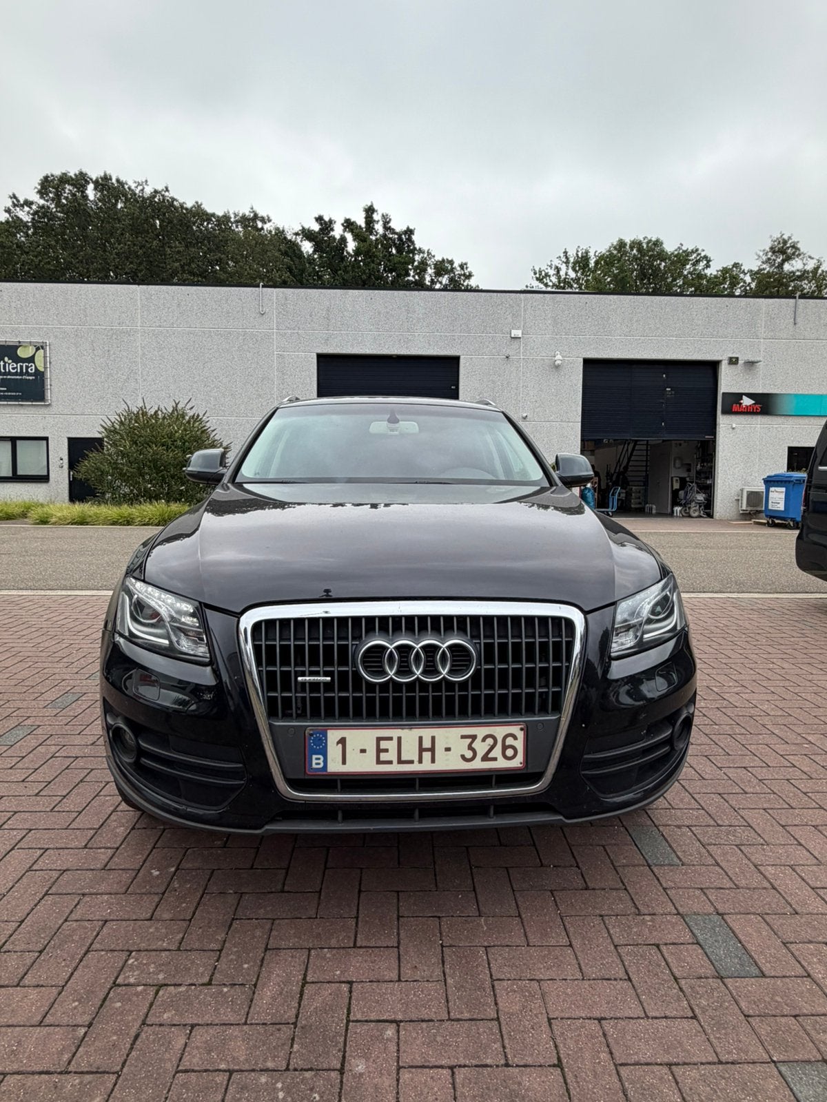 Audi Q5 2.0TDI Quattro, Autos, 2 kg, Q5, Carnet d'entretien, Noir
