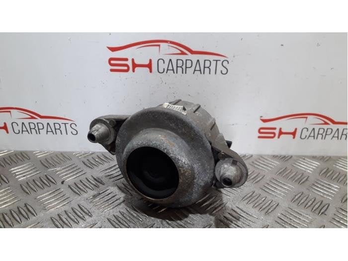 Support moteur d'un Mercedes E-Klasse, 3 mois de garantie, Utilisé, -, -