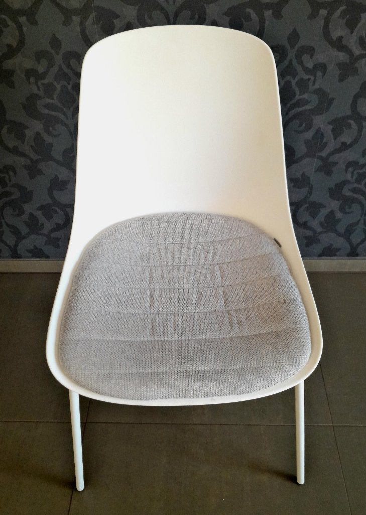 Nolon Nora-Liv Eetkamerstoel Wit met Lichtgrijs kussen, Huis en Inrichting, Stoelen, Ophalen, Kunststof, Wit, Zo goed als nieuw