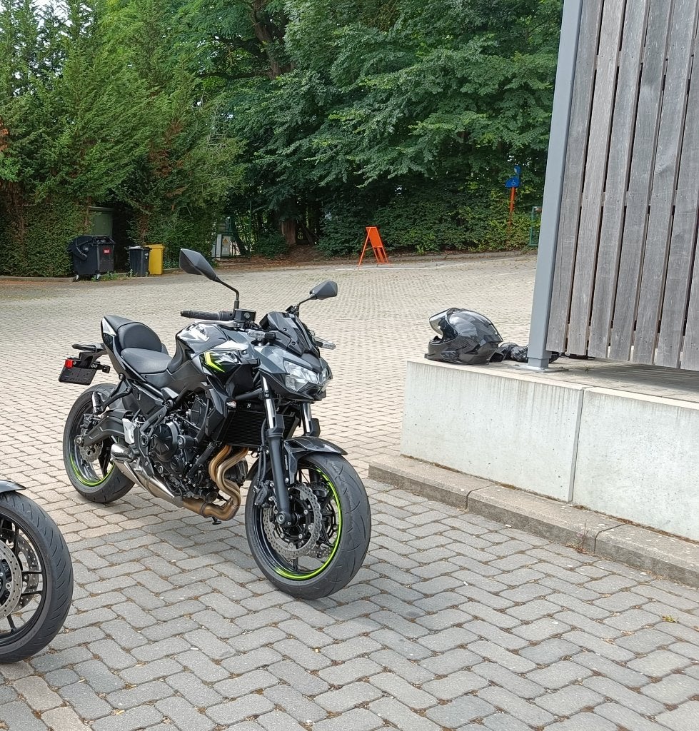 Kawasaki Z650 35KW A2 1000km Pearl storm gray, Motoren, Motoren | Kawasaki, Particulier, Naked bike, 12 t/m 35 kW, 2 cilinders