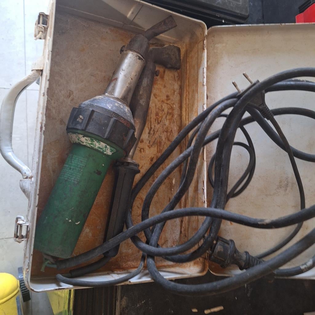 Leister triac st heteluchtpistool, Ophalen