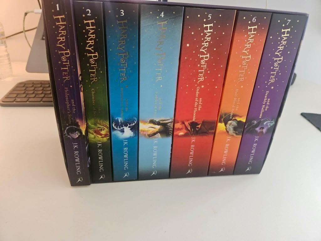 Harry Potter box set The complete collection, Verzamelen, Harry Potter, Ophalen, Zo goed als nieuw