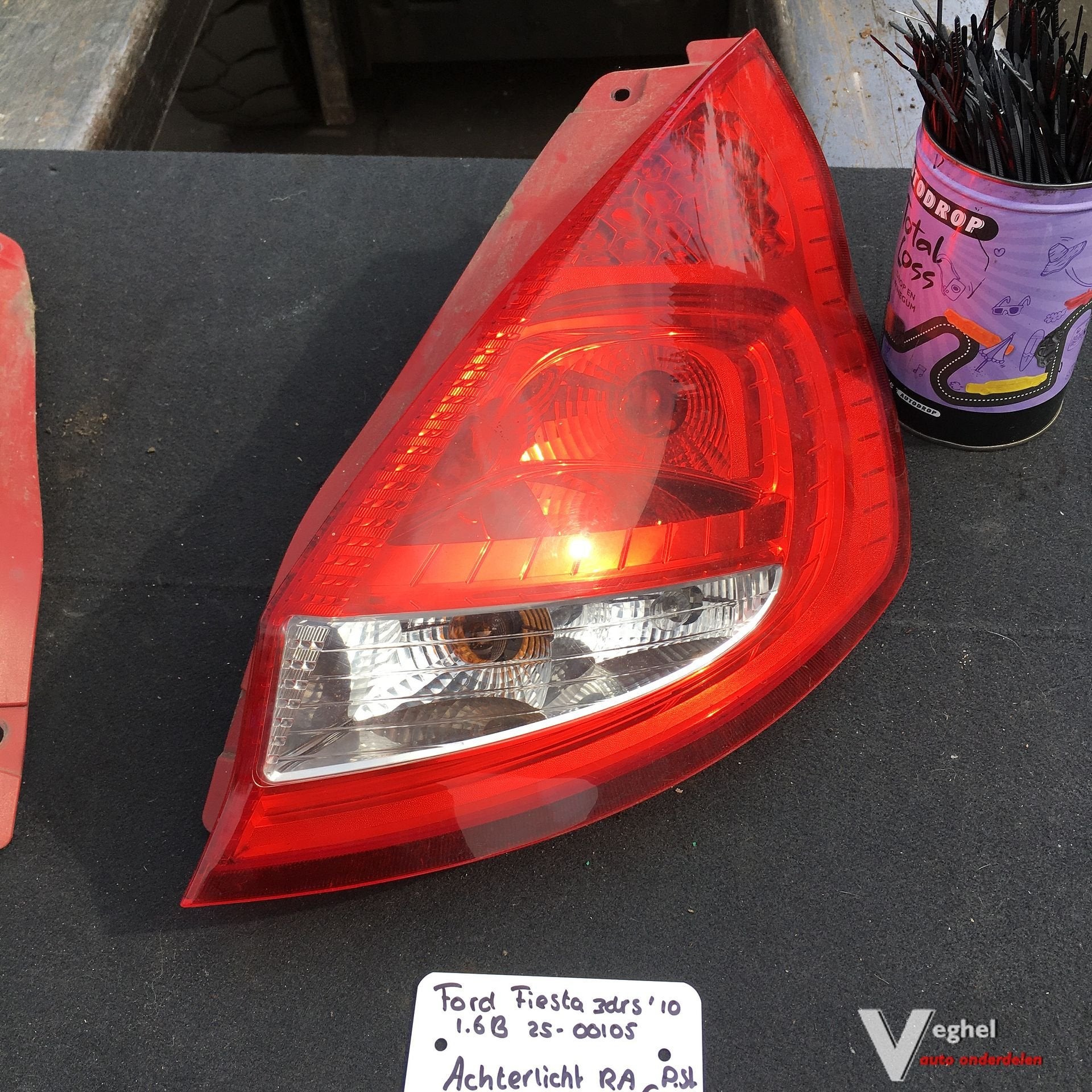 Ford Fiesta 3 drs 1.6 Benzine 2010 2500105   Achterlicht Rec, Gebruikt, -, -, Ophalen of Verzenden