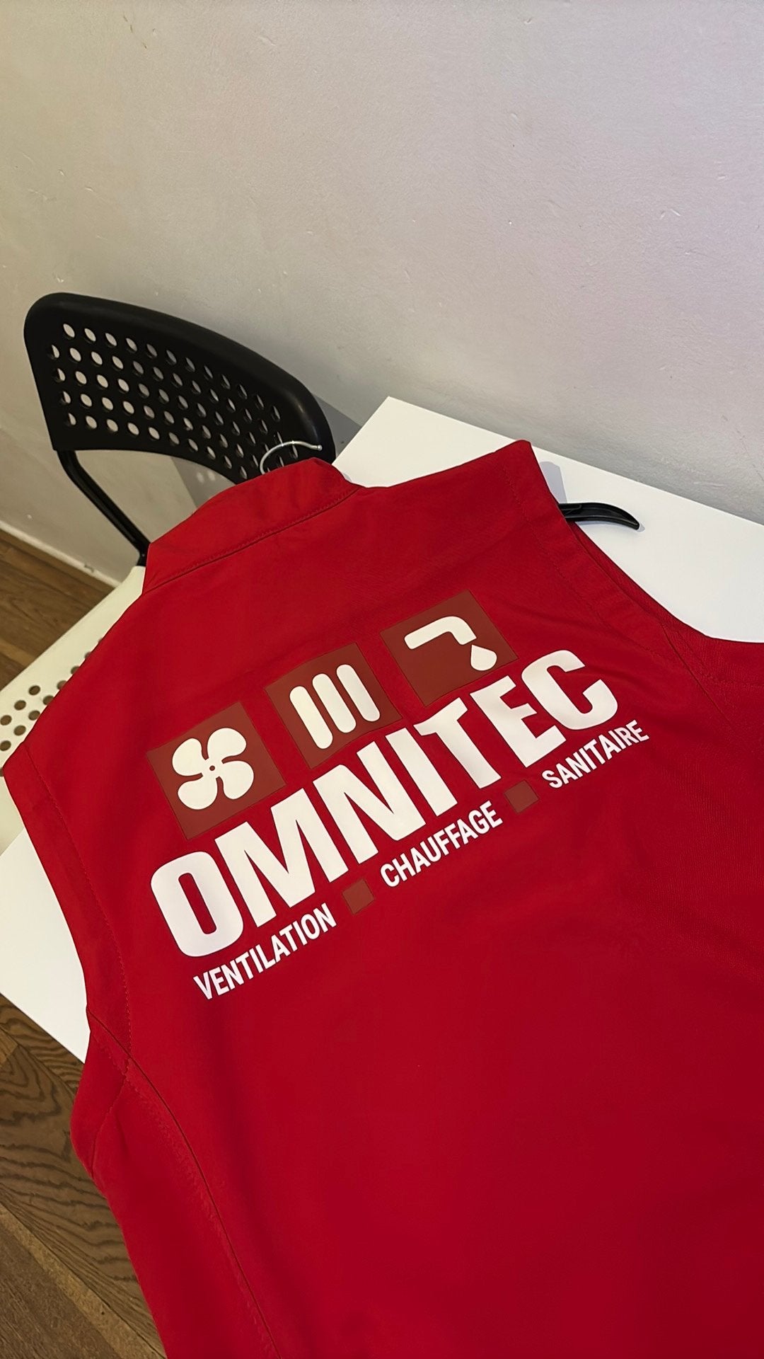 Veste sans manche omnitec, Vêtements | Hommes, Enlèvement ou Envoi, Neuf, Rouge