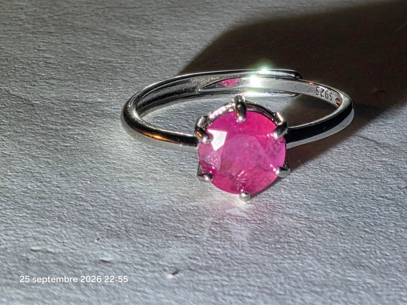925 sterling zilveren ring met Afrikaanse robijn, Ophalen, Nieuw, Met edelsteen, Dame