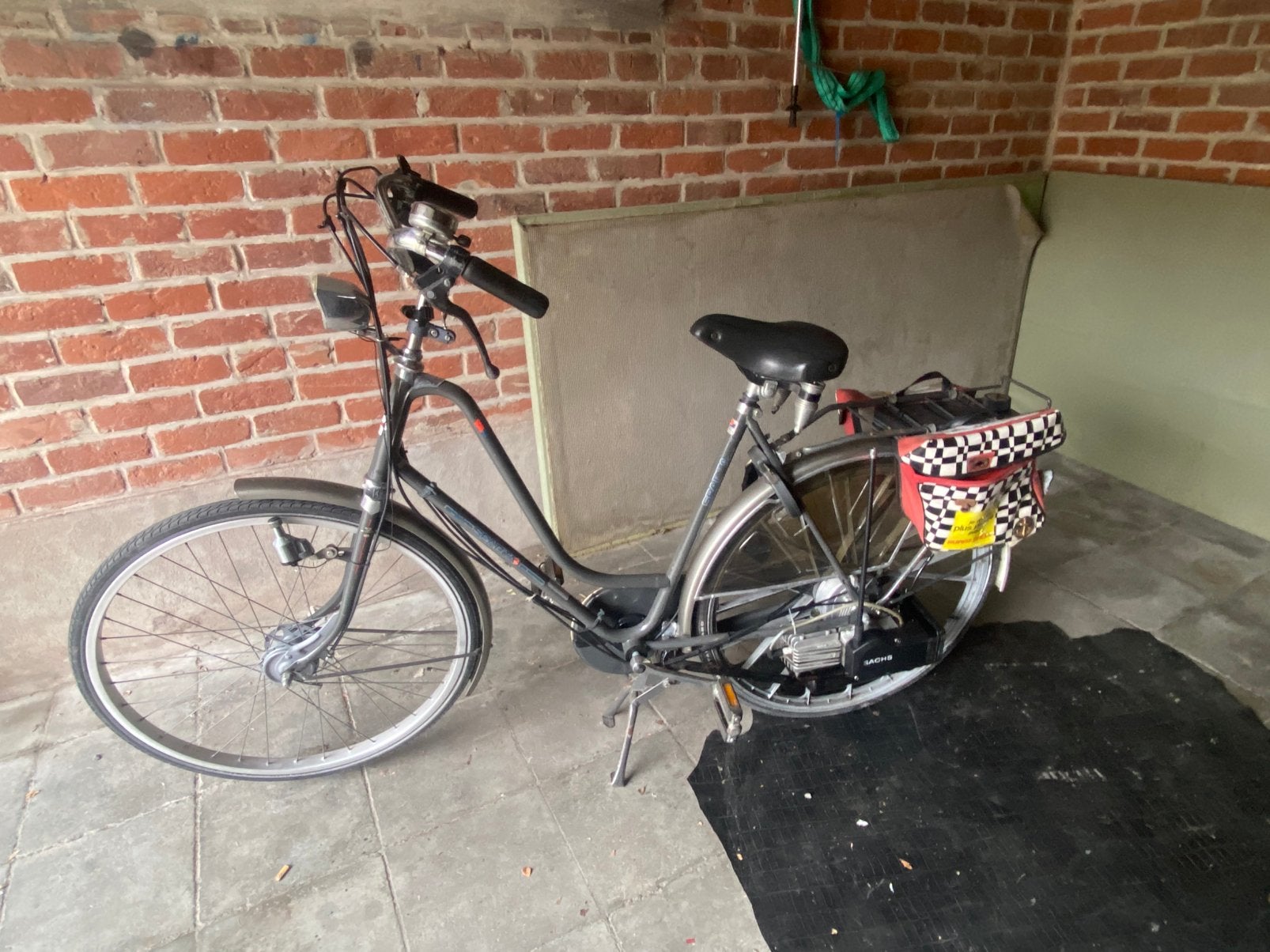 Fiets and elektrische step, Fietsen en Brommers, Fietsen | Tandems, Zo goed als nieuw, Schijfrem, Opvouwbaar, Ophalen