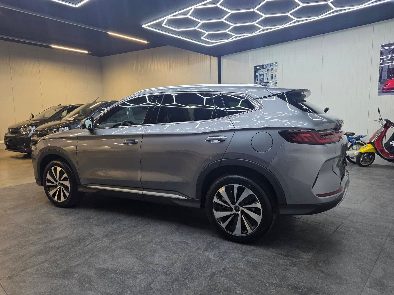 BYD SEAL U COMFORT 1.5 DM-I 218 PHEV 2026 10KM, Autos, Argent ou Gris, Euro 6, Entreprise, Automatique