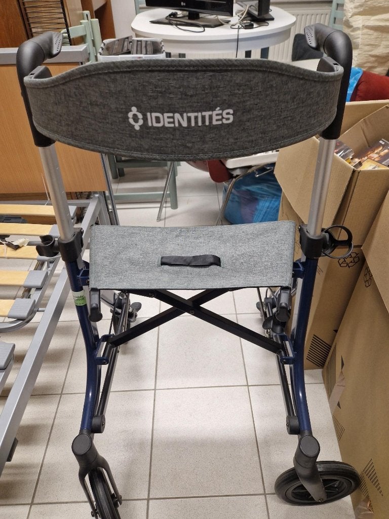 Rollator - aide à la marche, Divers, Enlèvement, Comme neuf