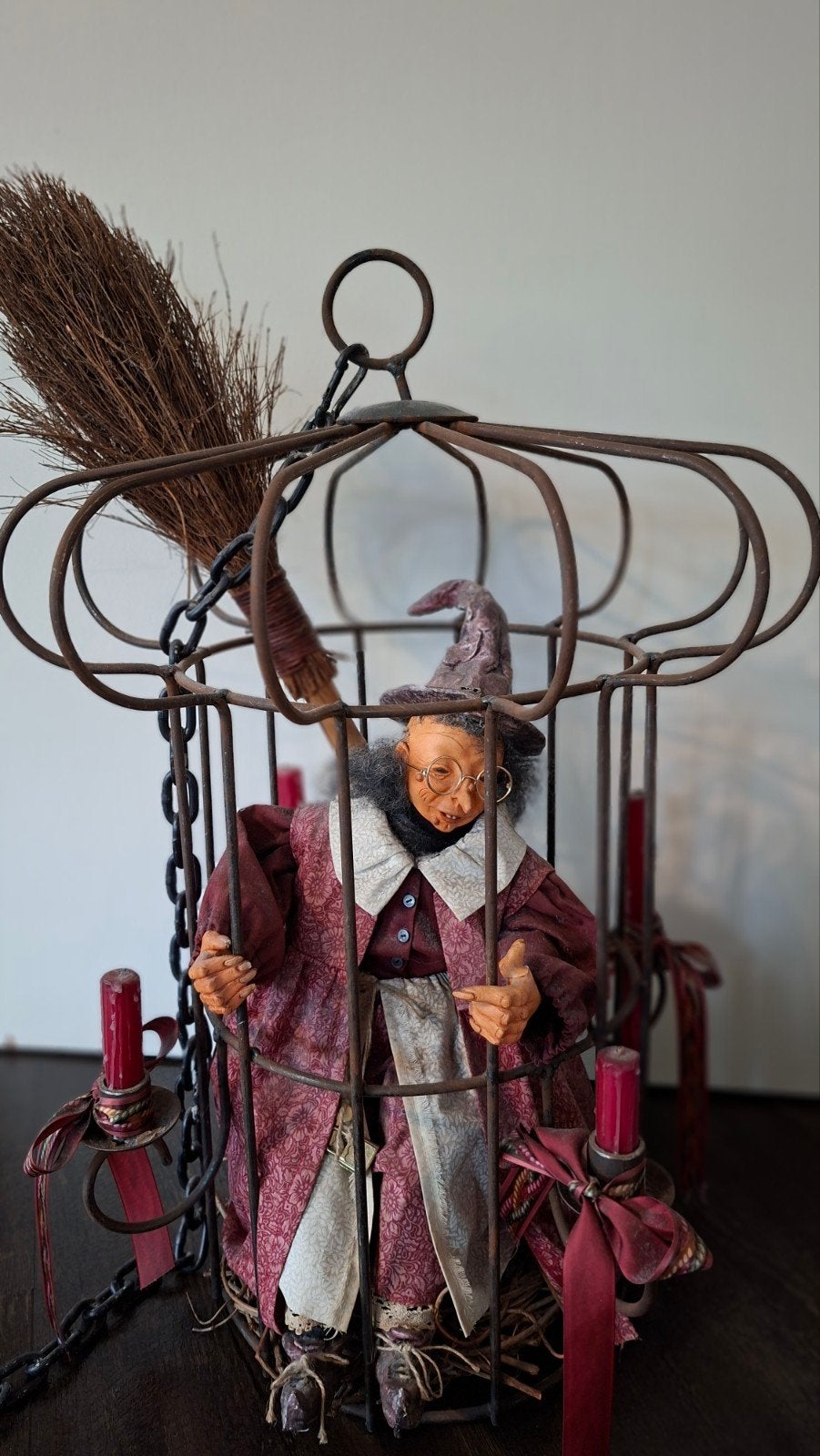 Heks in Vogelkooi – Decoratief Verzamelstuk, Ophalen