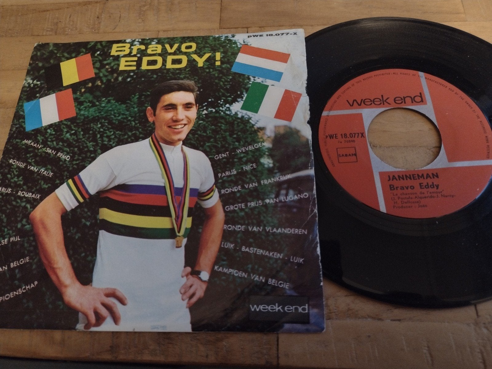 Vintage WIELRENNEN SINGLE 1973: BRAVO EDDY (MERCKX), CD & DVD, Vinyles Singles, En néerlandais, Enlèvement ou Envoi, 7 inch, Utilisé