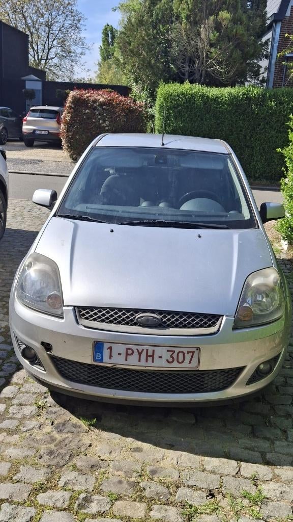 Ford Fiesta 1.4 TDCi - 2008 - Diesel - 188000km - roule, 5 deurs, Particulier, Fiësta, Zilver of Grijs