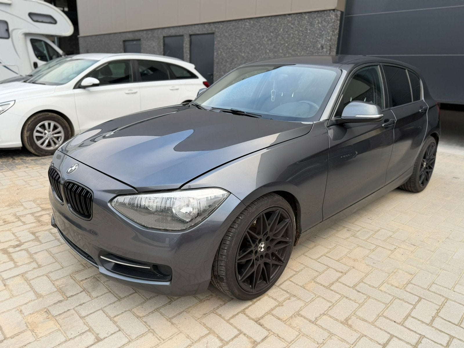 BMW 116ed - euro 5 - 208.000 km -, Auto's, Euro 5, 1 Reeks, ABS, Bedrijf