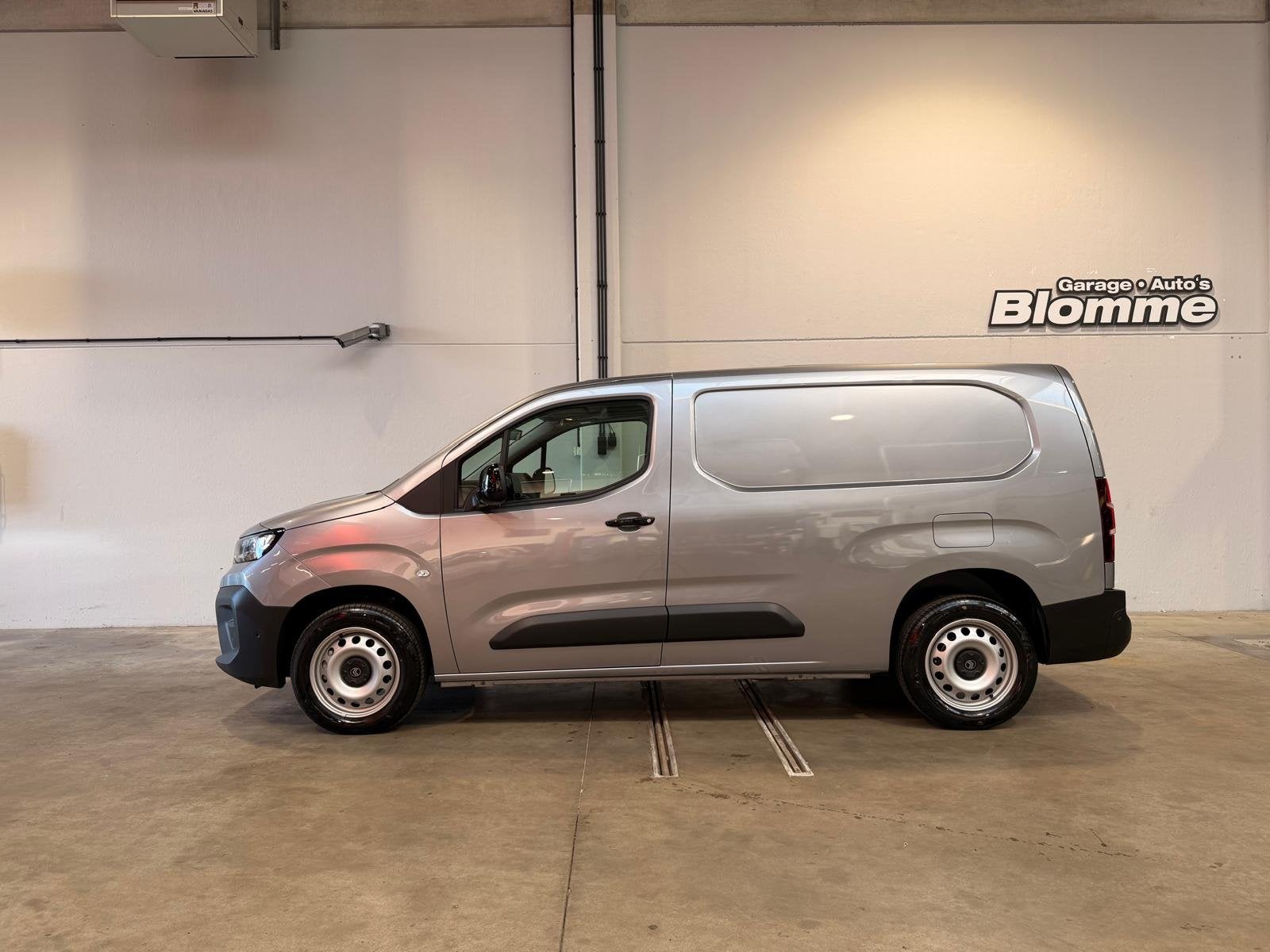 Citroën Berlingo 1.5 BlueHDi 130 EAT8 S&S L2 3 zit / camera, Auto's, Stof, Gebruikt, Zwart, 4 cilinders