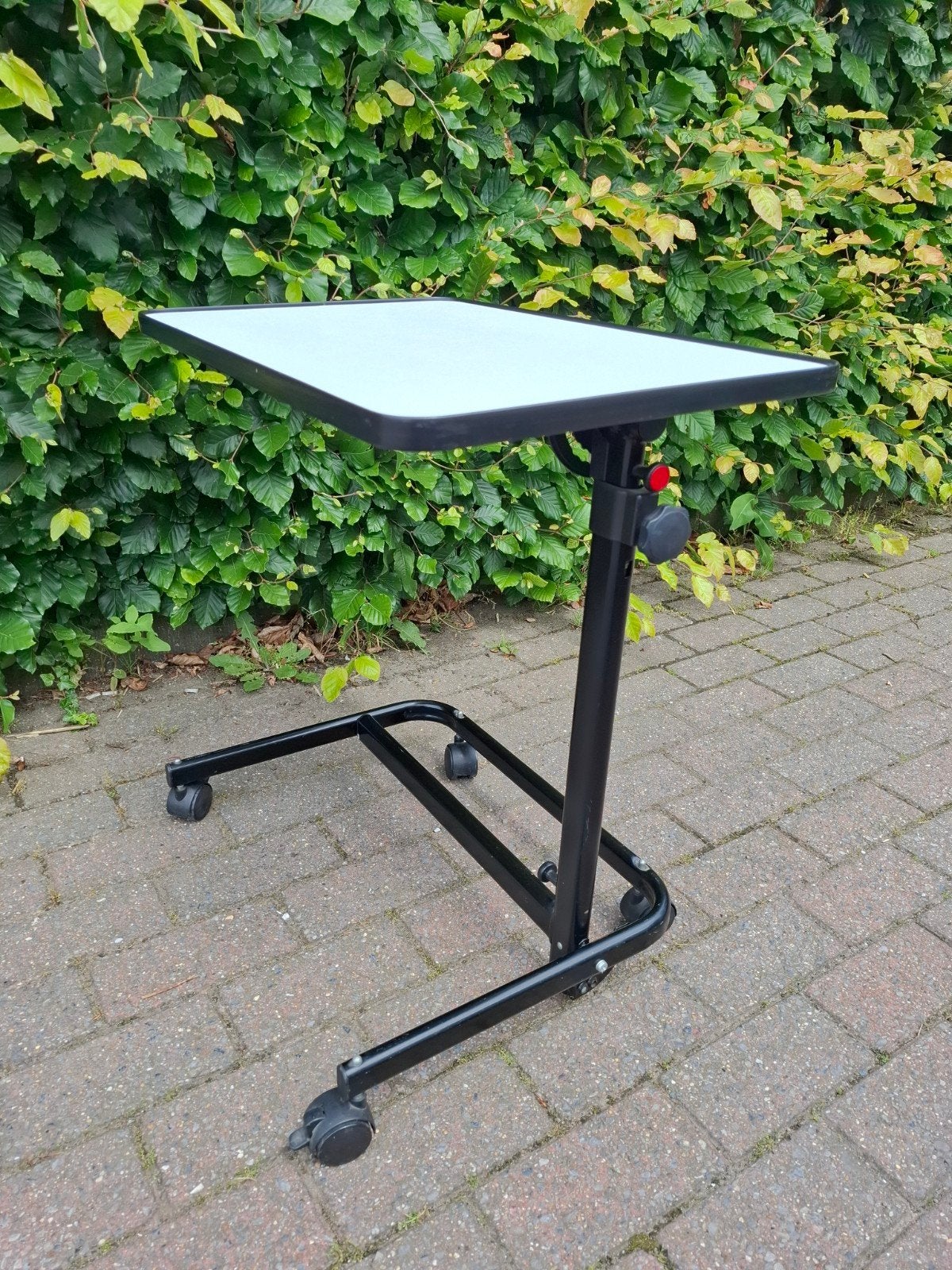 Table sur roues pour lit médicalisé ou fauteuil, Enlèvement