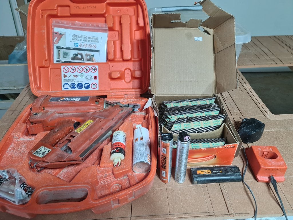 Paslode im90 /350, Doe-het-zelf en Bouw, Gereedschap | Handgereedschap, Ophalen of Verzenden, Zo goed als nieuw, Tacker/nietmachine