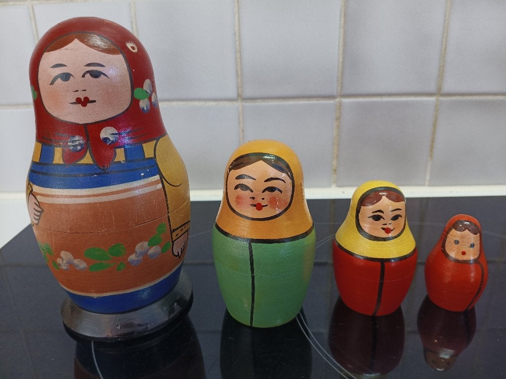 4 houten poppen matrouska, Antiek en Kunst, Ophalen