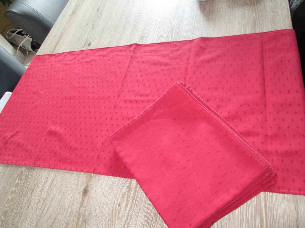 Chemin de table rouge en tissu, Coton, 135 cm, Chemin de table, Enlèvement