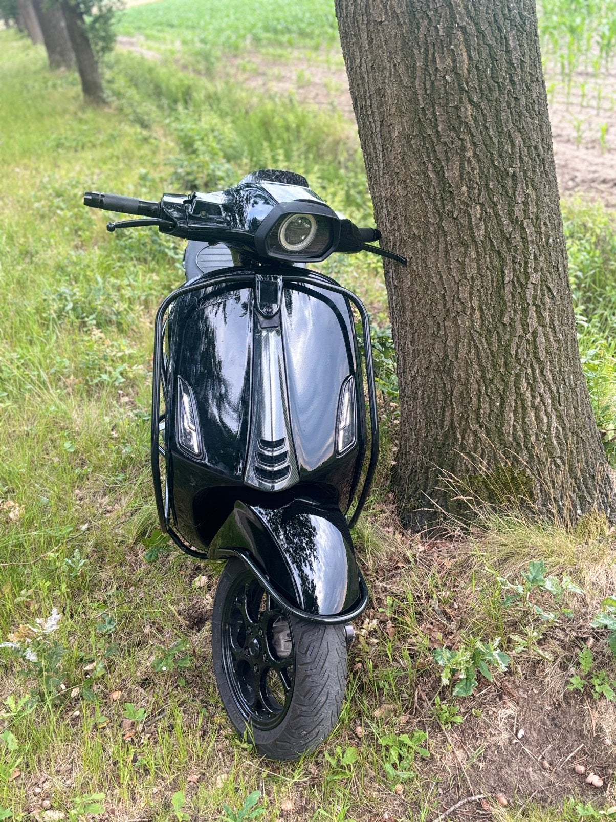 full black vespa sprint 80cc b klas, Fietsen en Brommers, Ophalen, Zo goed als nieuw
