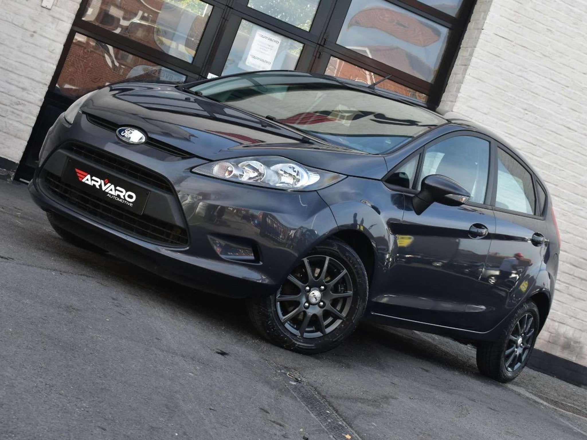 Ford Fiesta 1.25i Titanium / Airco / Alu Velg / Topstaat / G, Auto's, Voorwielaandrijving, Euro 5, Stof, Gebruikt
