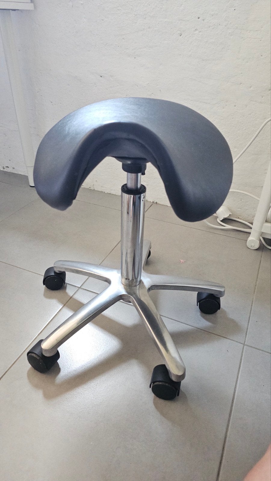 Chaise selle de cheval, Ophalen