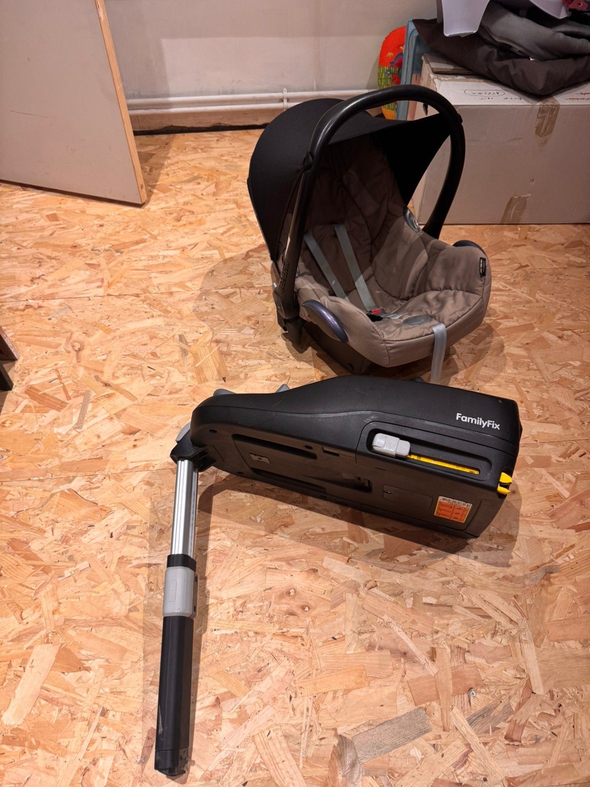 Maxi-Cosy (Family Fix Base), Enlèvement, Utilisé, Isofix, Maxi-Cosi