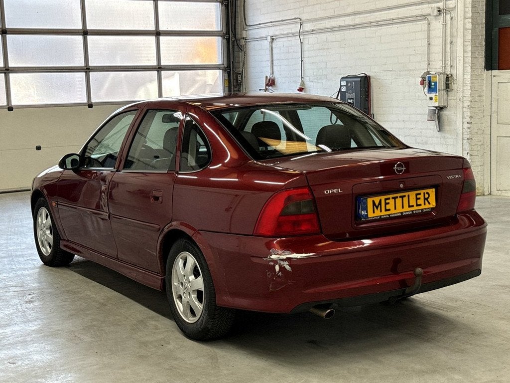 Opel Vectra 1.6-16V Onyx | Stoelverwarming | Airco | Trekhaa, 4 portes, Entreprise, 665 kg, 74 kW