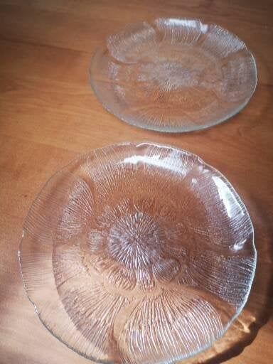 2 assiettes en verre de 20 cm, Enlèvement ou Envoi, Assiettes(s)