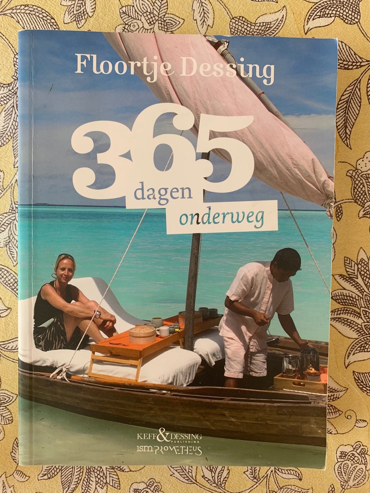 Floortje Dessing - 365 dagen onderweg, Boeken, Ophalen
