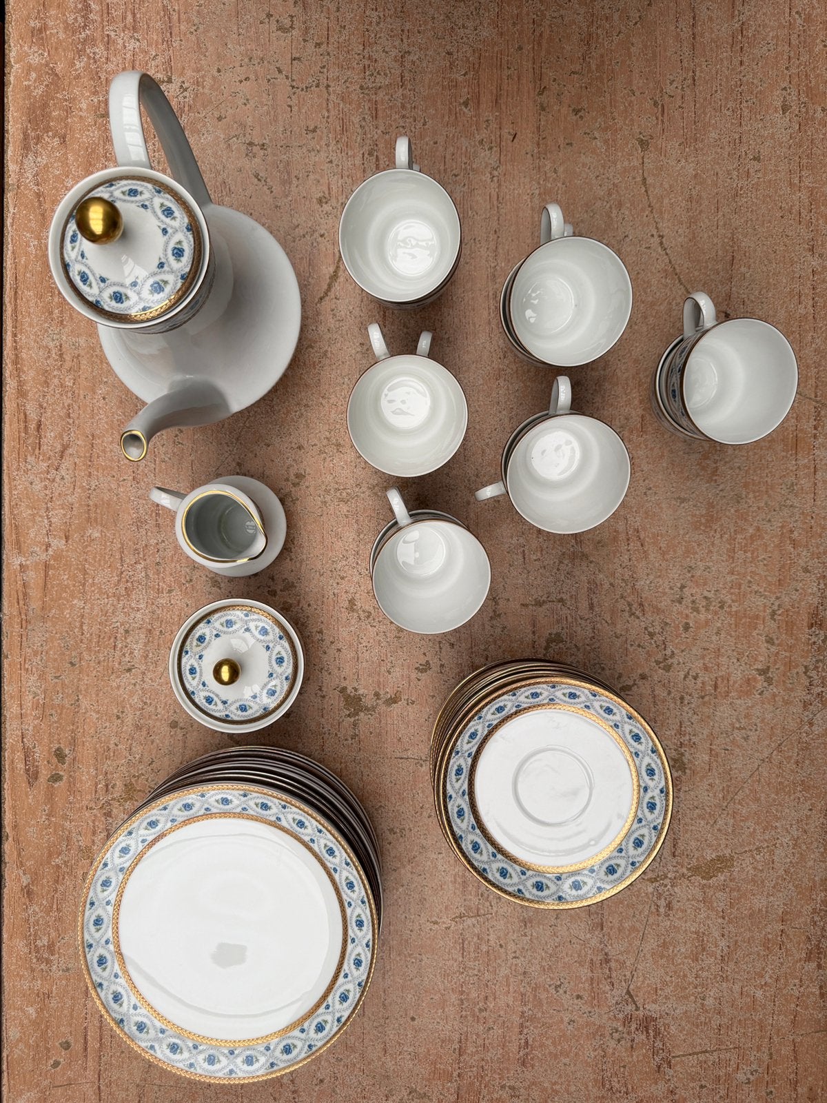 Koffieservies Mitterteich, Ophalen