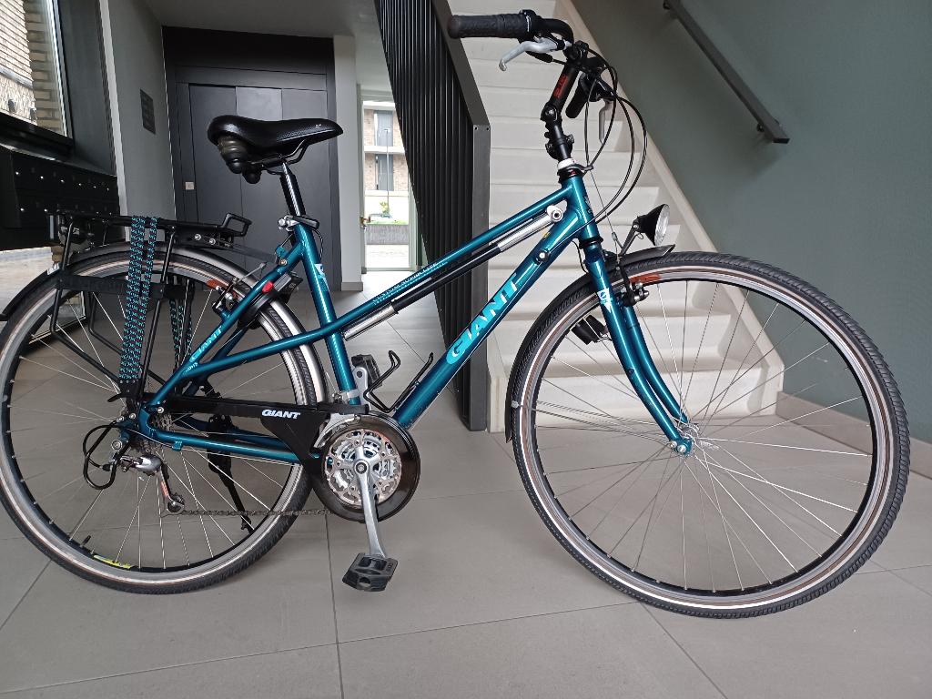 Mooie Giant sportfiets damesfiets tourfiets z.g.a.n !, Fietsen en Brommers, Fietsen | Dames | Sportfietsen en Toerfietsen, Ophalen