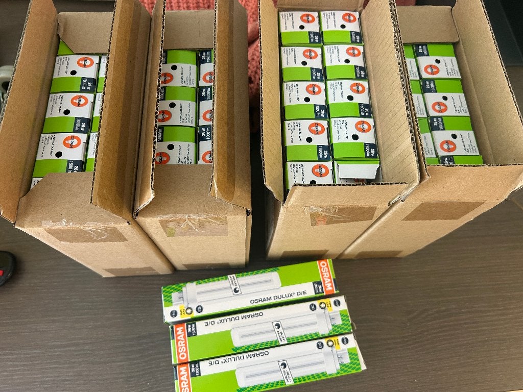 24 NIEUWE spaarlampen Osram dulux warm wit (G24), Osram, Nieuw, Ophalen of Verzenden, Spaarlamp