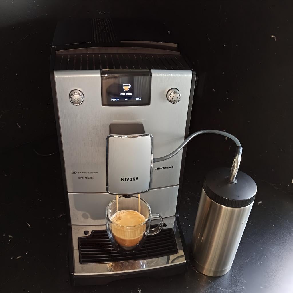 Nivona CafeRomatica espressomachine met app bediening, Elektronische apparatuur, Koffiezetapparaten, Ophalen of Verzenden
