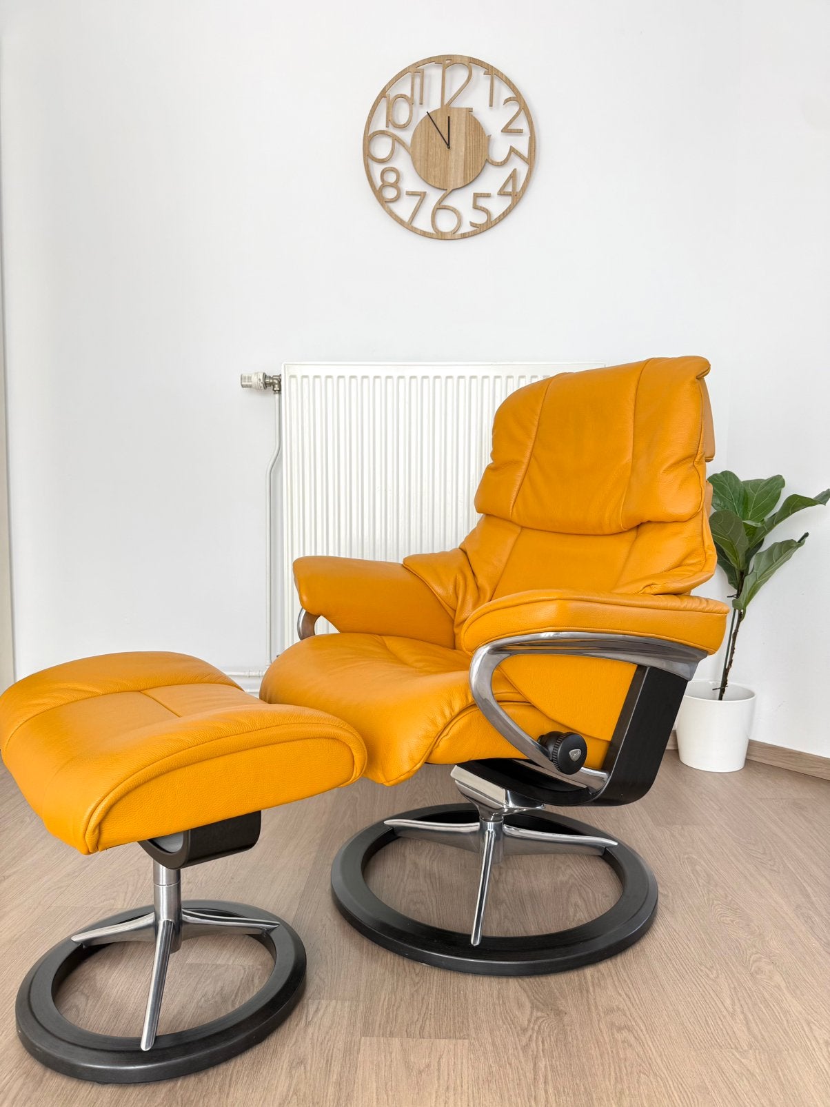 Fauteuil design Stressless Reno avec repose-pieds, état neuf, 75 à 100 cm, Comme neuf, 75 à 100 cm, Bois