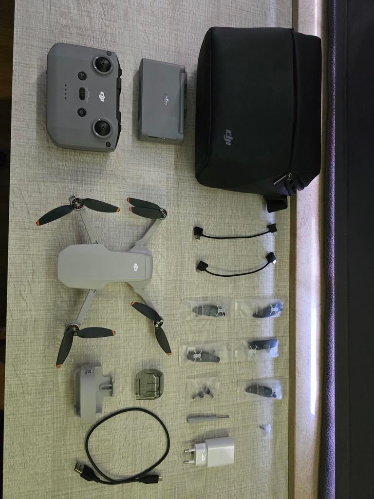Dji mini 2 fly more combo, TV, Hi-fi & Vidéo, Drones, Drone avec caméra, Retour au point de départ, Moins de 250 g, Qualité supérieure