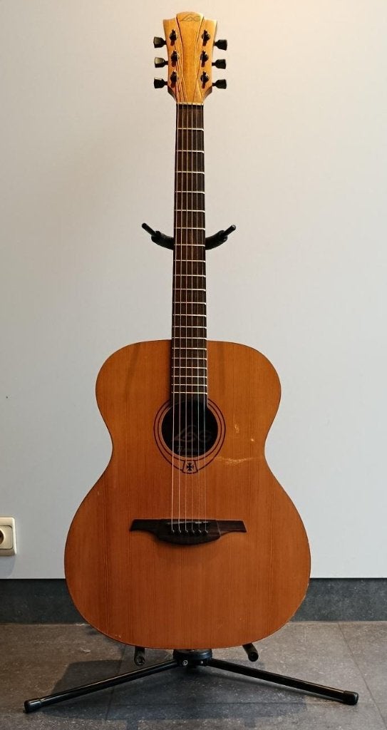 Kwaliteitsacoustic, merk LAG, type Tramontane-T44A, Muziek en Instrumenten, Snaarinstrumenten | Gitaren | Akoestisch, Gebruikt