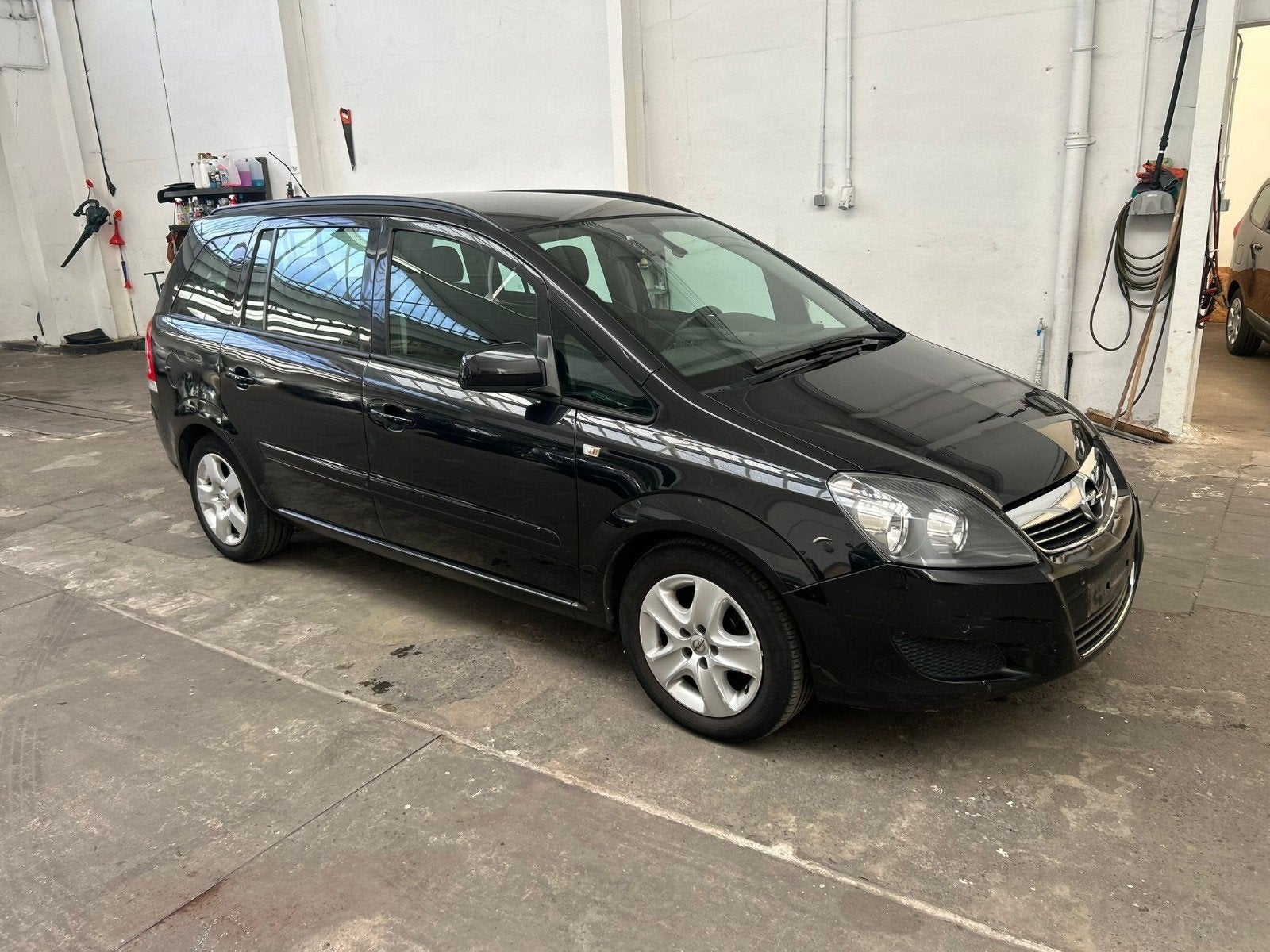 Opel Zafira 1.7 diesel 2012 230000km 7 places climatisé

201, Euro 5, Achat, Boîte manuelle, Particulier