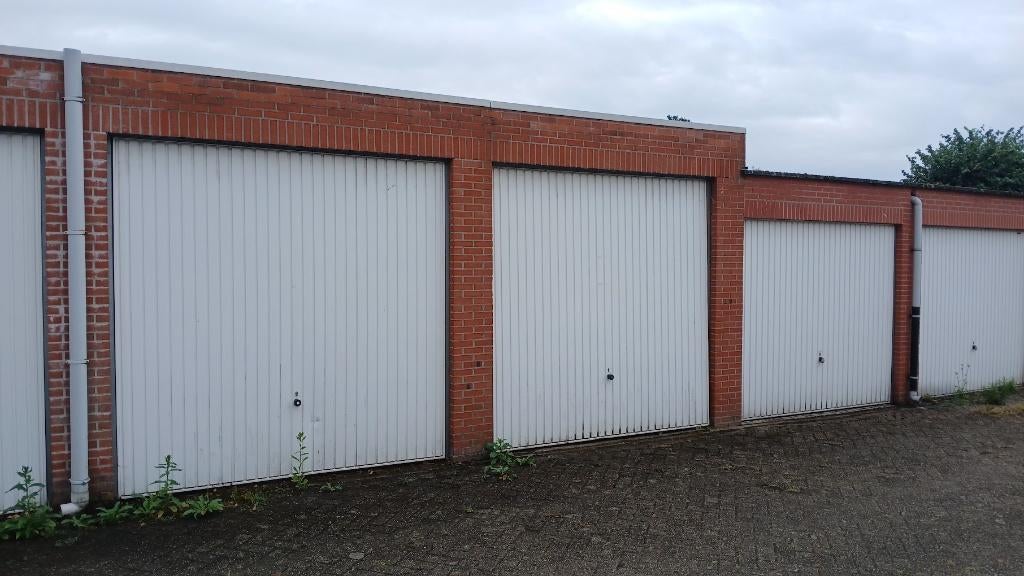 Huur dubbele garage vrij 1 juli 2026 !, 60 m², Overige soorten, 1 kamers