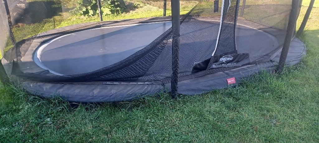 Trampoline (Berg), Ophalen, Gebruikt