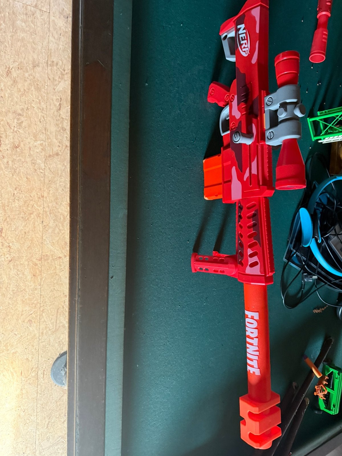 Nerf van fortnite ( 3 plastic bullets), Ophalen, Zo goed als nieuw