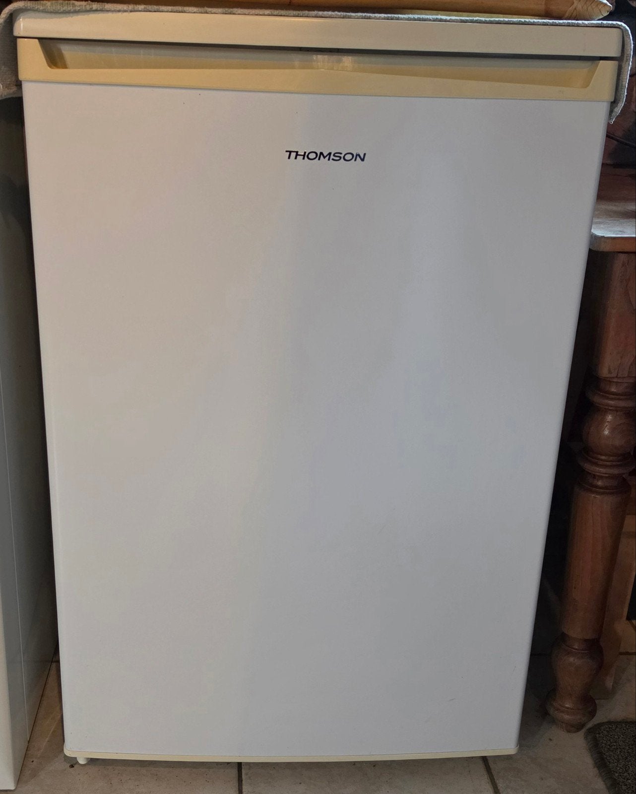 Congélateur Thomson TH-TTFZ, Elektronische apparatuur, Gebruikt, Minder dan 85 cm, Tussenbouw, Minder dan 60 cm