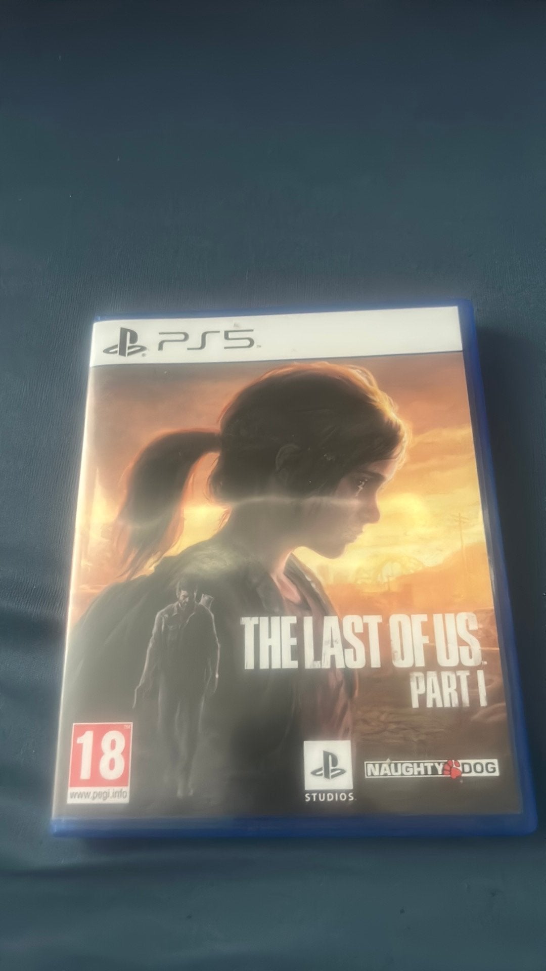 The last of us part 1, Enlèvement, Comme neuf