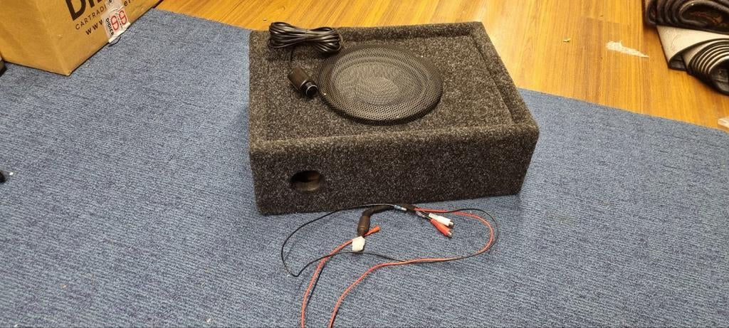 Mercedes CLA shooting brake w176 custom made subwoofer, Ophalen of Verzenden