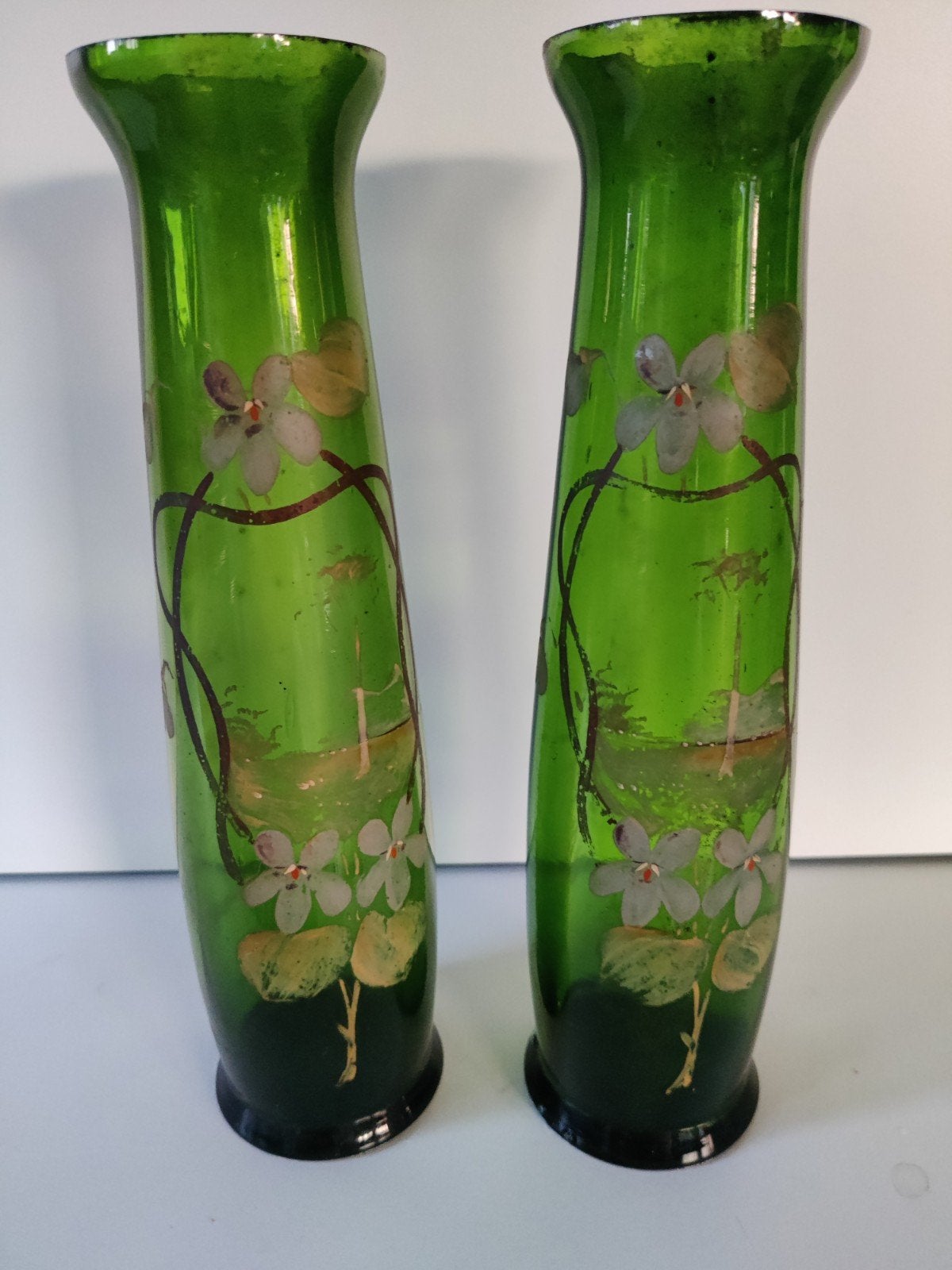 Set antieke groene glazen vazen - Handbeschilderd - Art Nouv, Ophalen, Groen, Glas