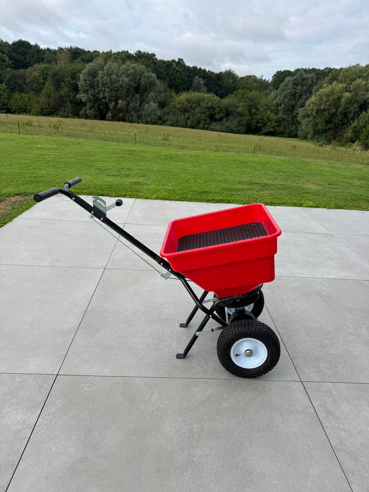 Epandeur Turfmaster  XBIPS50, Jardin & Terrasse, Enlèvement, Comme neuf