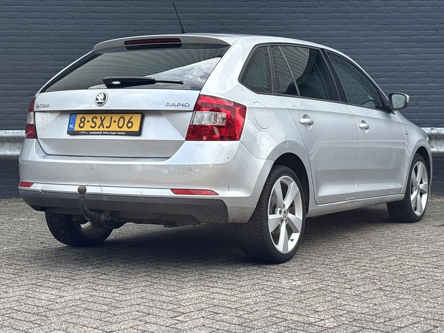 Skoda Rapid Spaceback 1.2 TSI Greentech Elegance Businesslin, Auto's, Zwart, Bedrijf, Zilver of Grijs, Rapid
