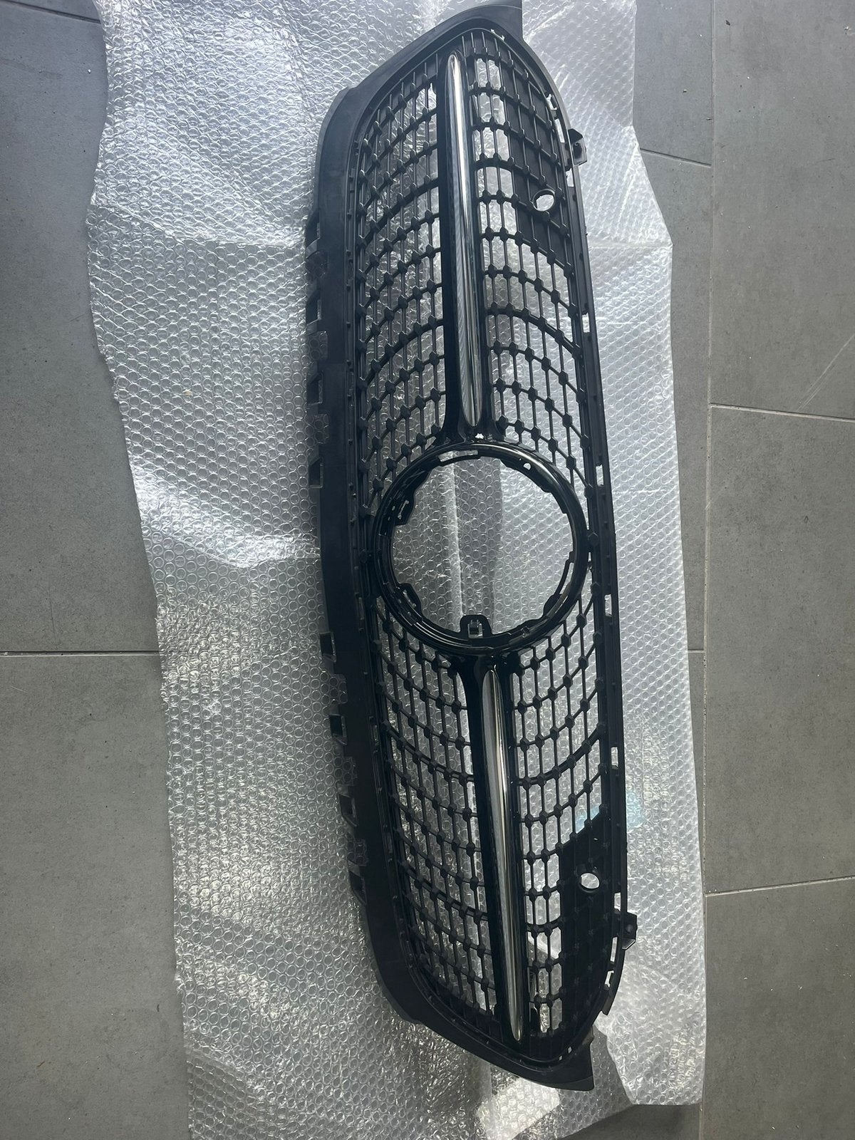 W177 Mercedes-Benz A-Klasse grill - Origineel - Schadevrij, Ophalen