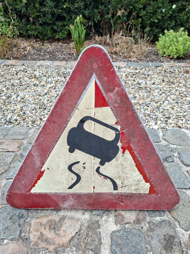 vintage verkeersbord slipgevaar, Ophalen